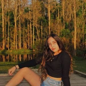 Meet your Posher, Dana